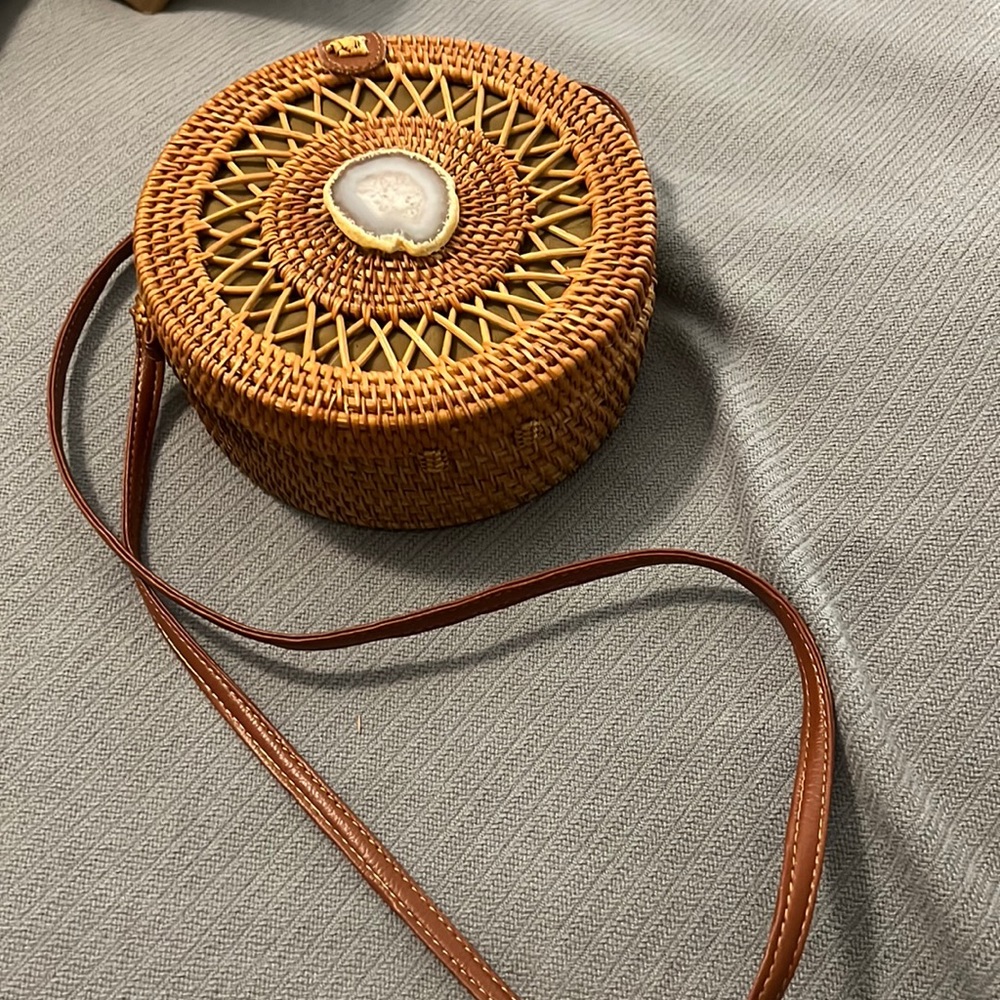 Rattan brown round crossbody stone embellishment NWOT wicker style boho indie